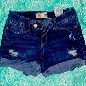 Abercrombie and Fitch girls midi shorts size 13/14